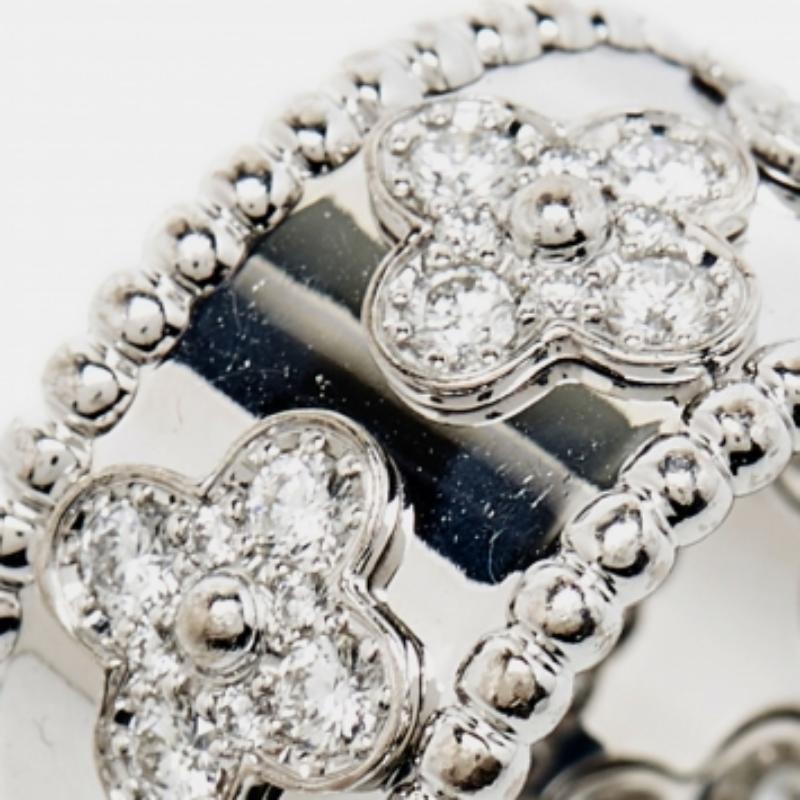 De las mujeres Van Cleef & Arpels Perlée Trébol Diamante Oro Blanco 18k Anillo Modelo Grande 56 en venta
