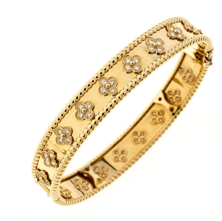 Van Cleef and Arpels Perlee Clover Diamond 18k Yellow Gold Bracelet L For Sale at 1stDibs Van Cleef and Arpels Perlee Clover Diamond 18k Yellow Gold Bracelet L For Sale at 1stDibs