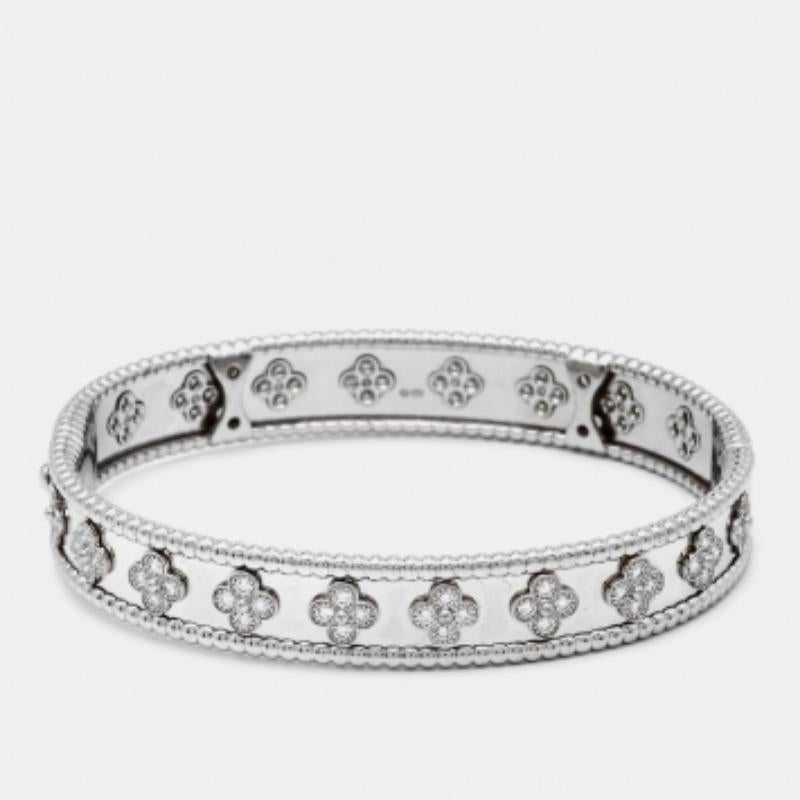 Van Cleef & Arpels Perlée Clover Diamonds 18k White Gold Bracelet L en vente 2