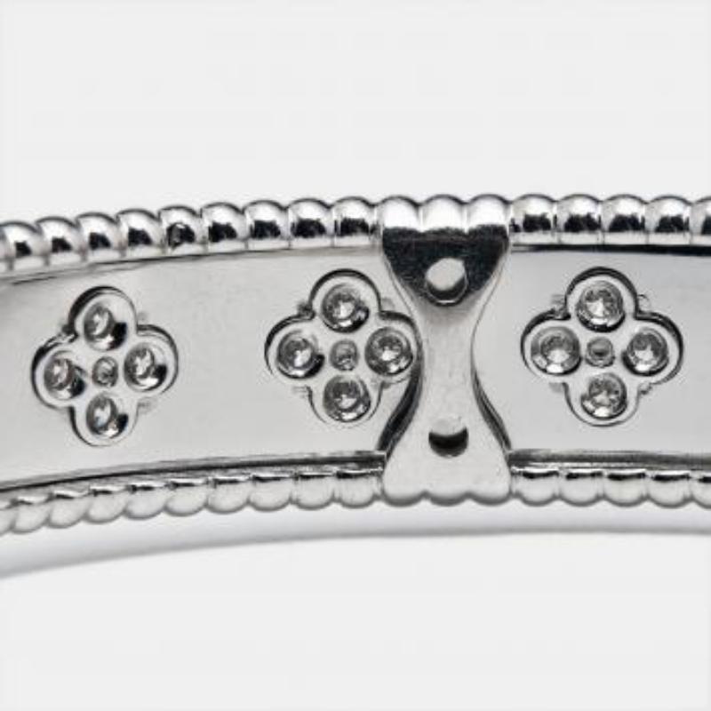 Van Cleef & Arpels Perlée Clover Diamonds 18k White Gold Bracelet L en vente 4