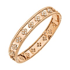 Van Cleef & Arpels Bracelet Trèfles Perlés, or rose moyen modèle, diamant