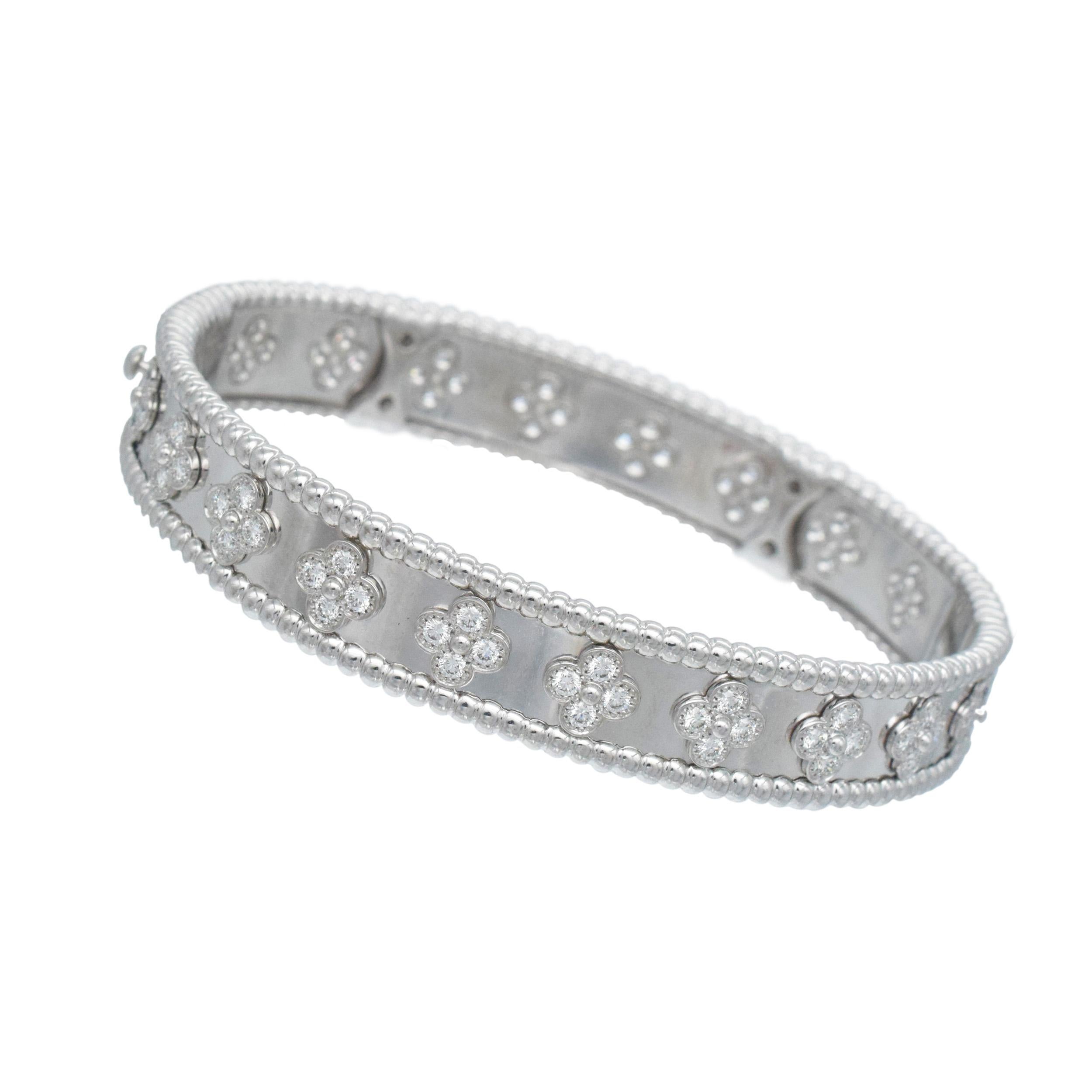 Donna Van Cleef & Arpels Bracciale con diamanti a forma di trifoglio 
