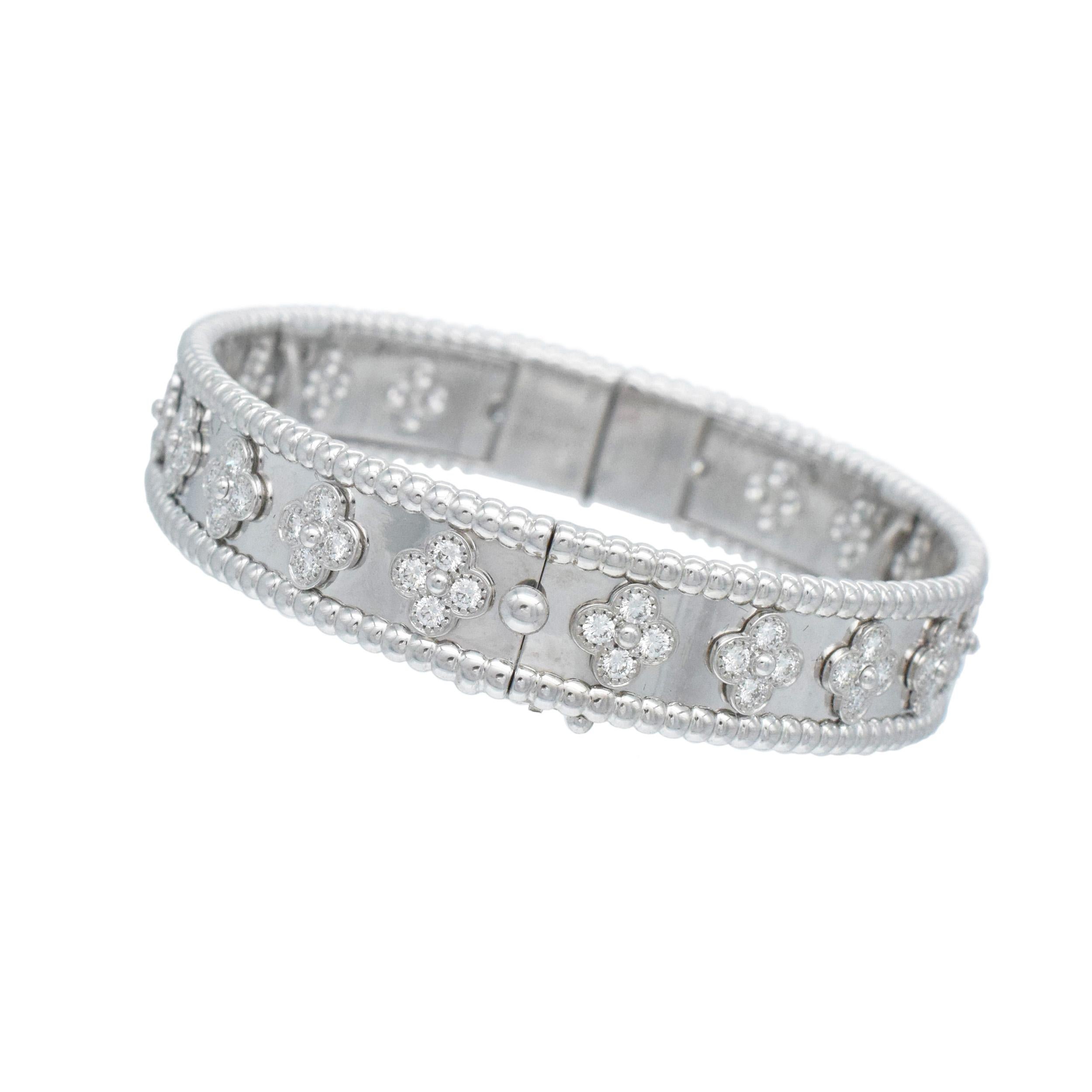 Van Cleef & Arpels Bracciale con diamanti a forma di trifoglio 