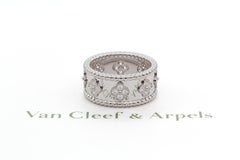 Van Cleef & Arpels Perlee Clovers Ring Medium Model 18k White Gold Diamonds BNP