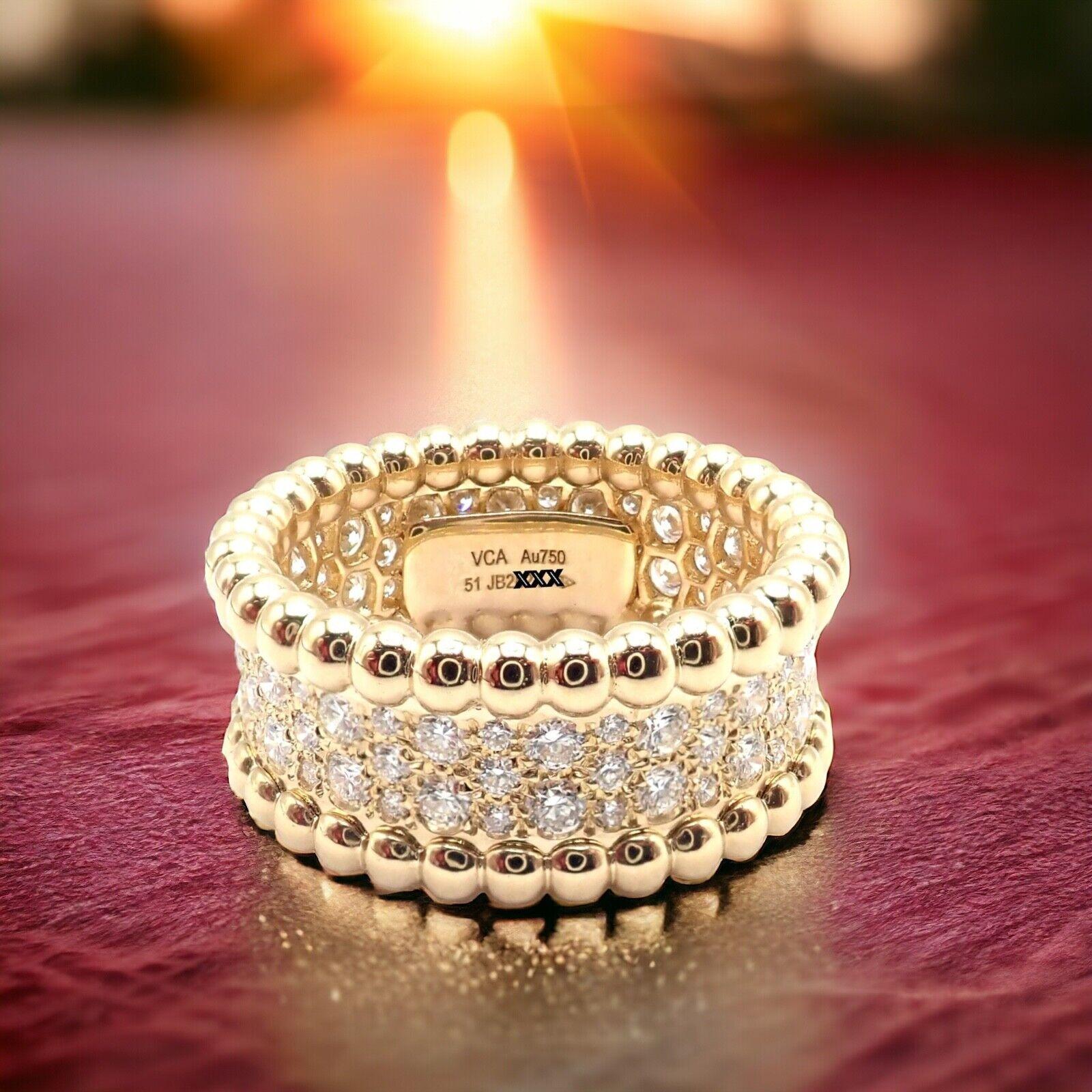 Van Cleef & Arpels Perlee Diamant-Ring aus Gelbgold mit 3 Reihen im Zustand „Hervorragend“ im Angebot in Holland, PA