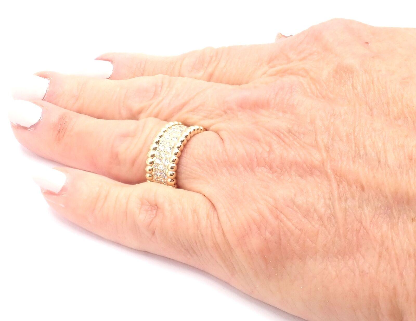 Van Cleef & Arpels Perlee Diamant-Ring aus Gelbgold mit 3 Reihen im Angebot 1