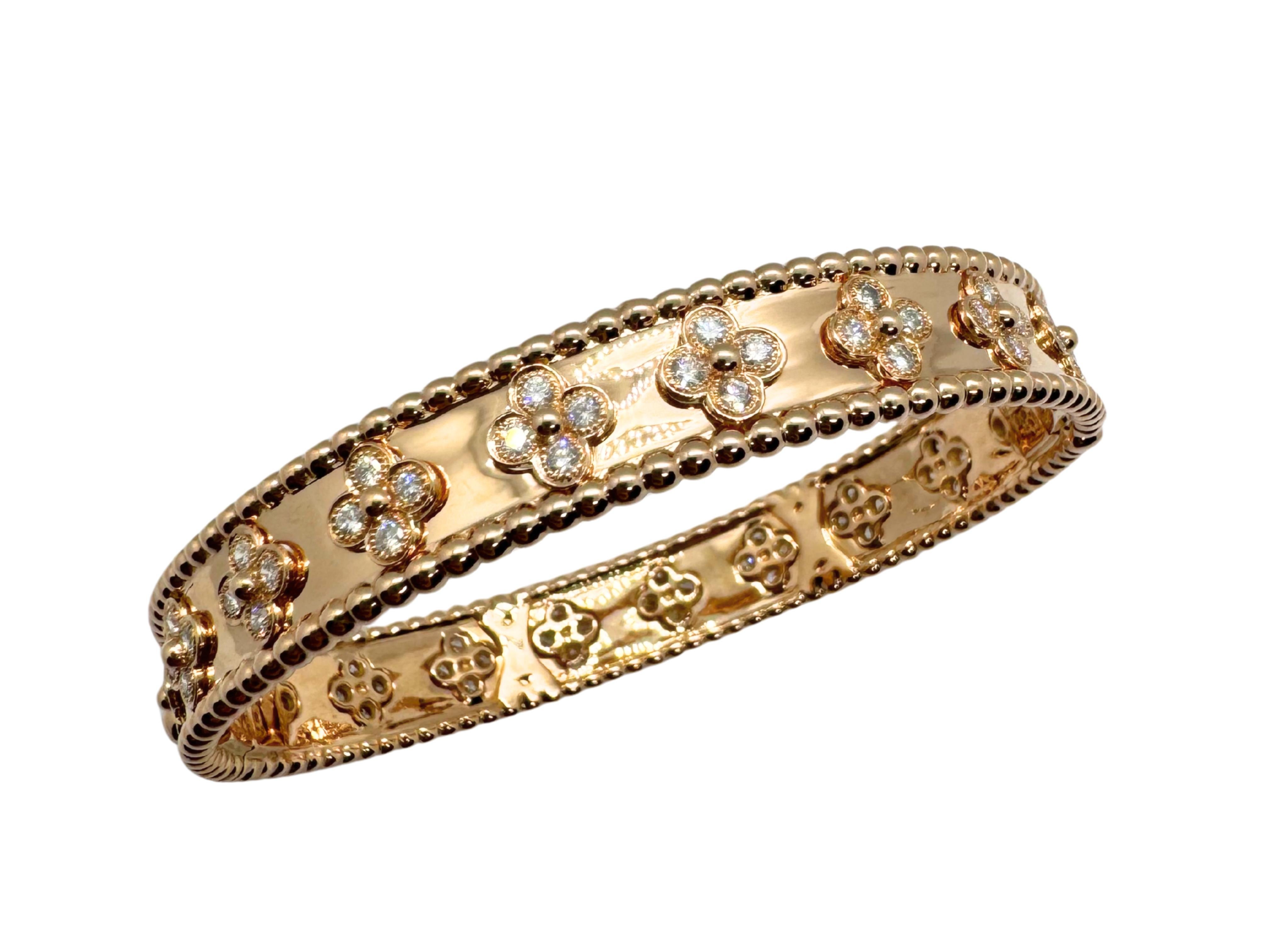 Van Cleef & Arpels Perlée Diamant Kleeblatt 18 Karat Roségold Armspange Armband (Moderne) im Angebot