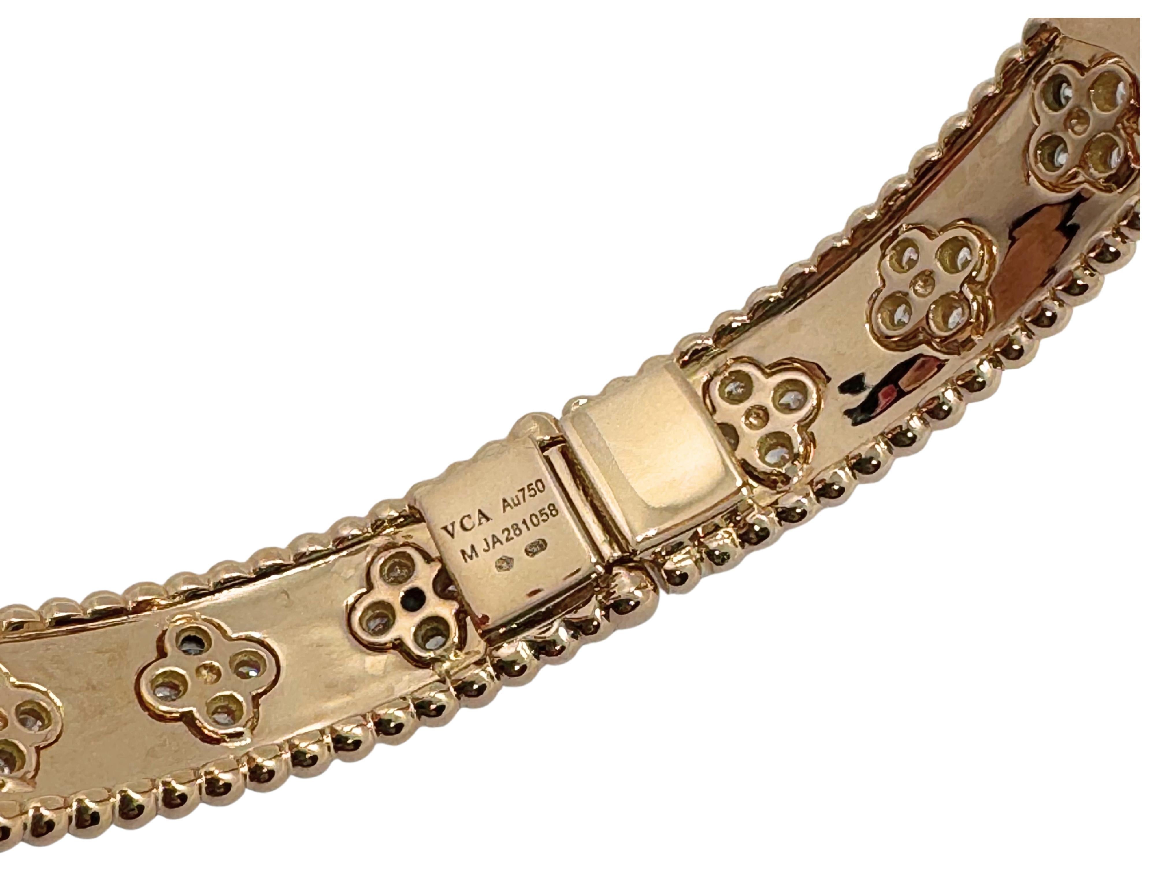 Van Cleef & Arpels Perlée Diamant Kleeblatt 18 Karat Roségold Armspange Armband für Damen oder Herren im Angebot