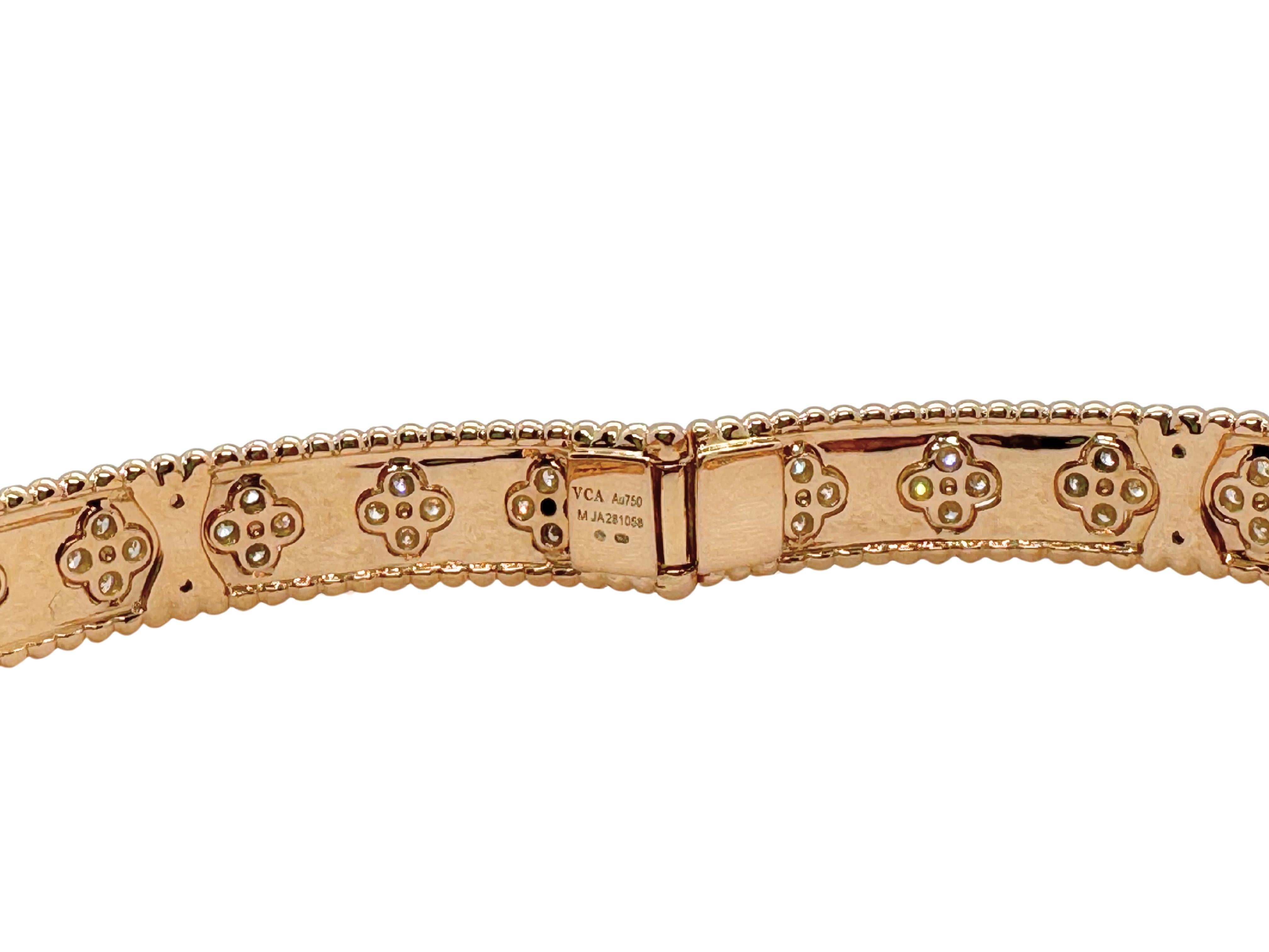 Van Cleef & Arpels Perlée Diamant Kleeblatt 18 Karat Roségold Armspange Armband im Angebot 1