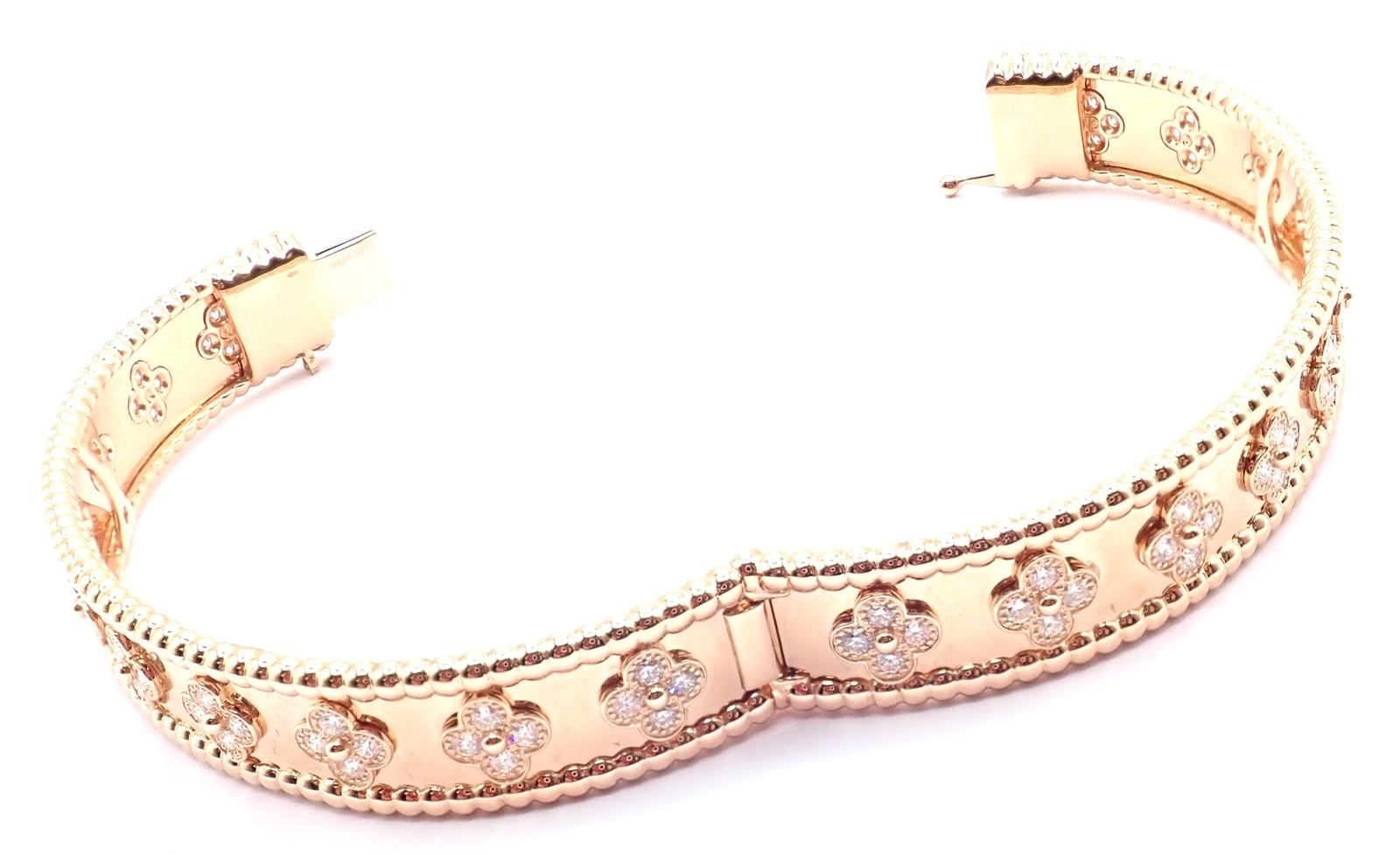 Van Cleef & Arpels Perlee Diamond Clover Rose Gold Bangle Bracelet im Angebot 4