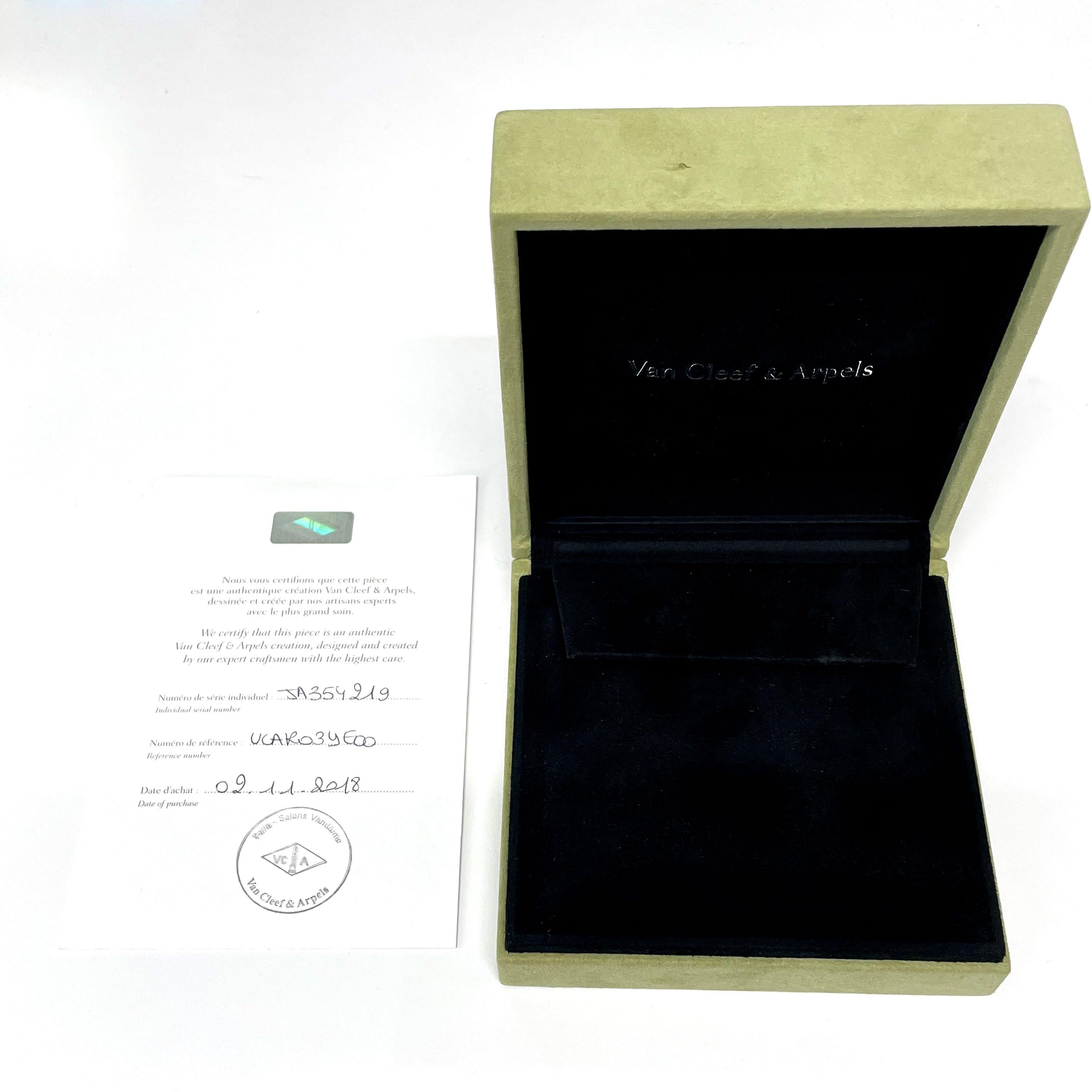 van cleef perlee earrings