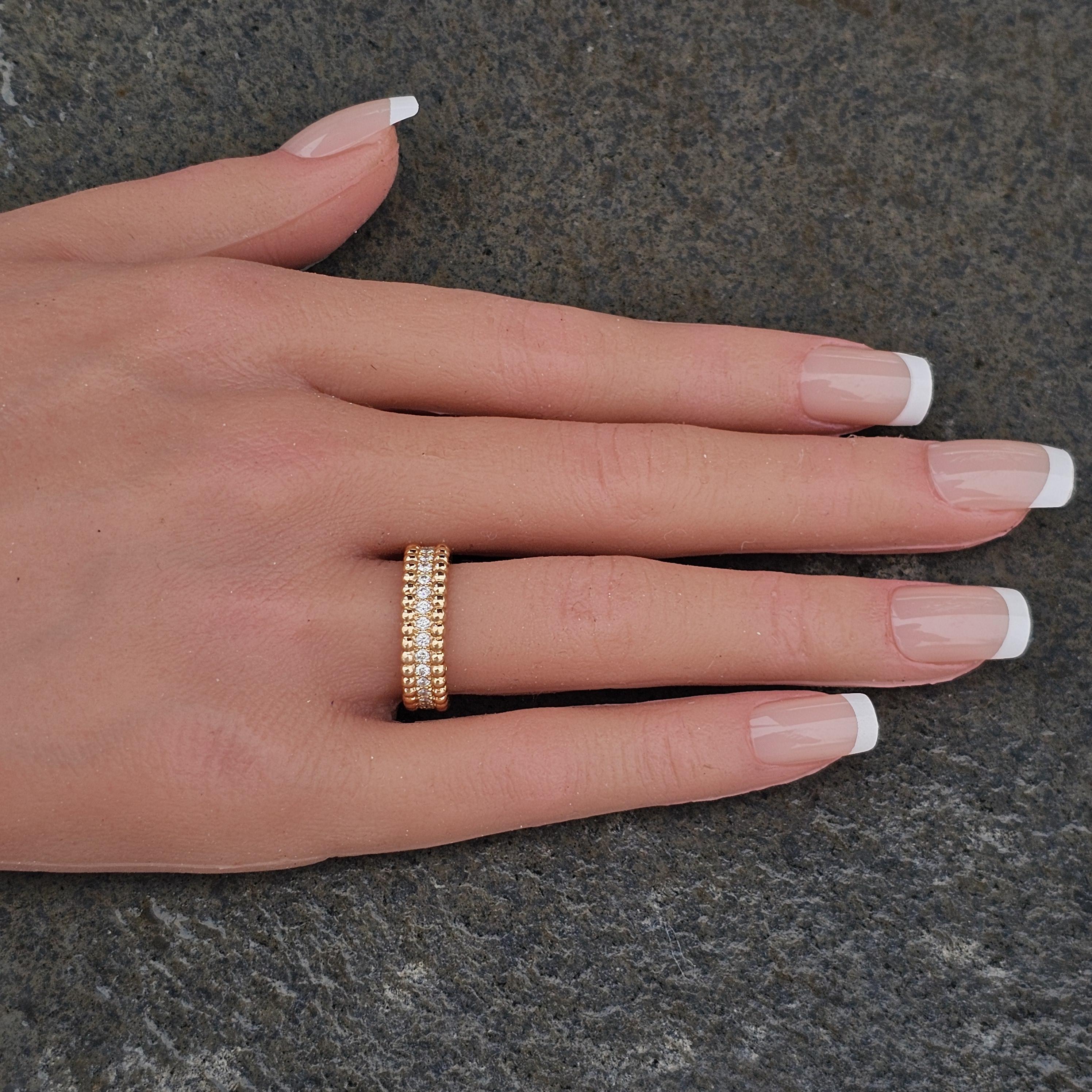 Round Cut Van Cleef & Arpels Perlee Diamond Ring 1 Row 18k Rose Gold size 51 US 5.75 8300 For Sale