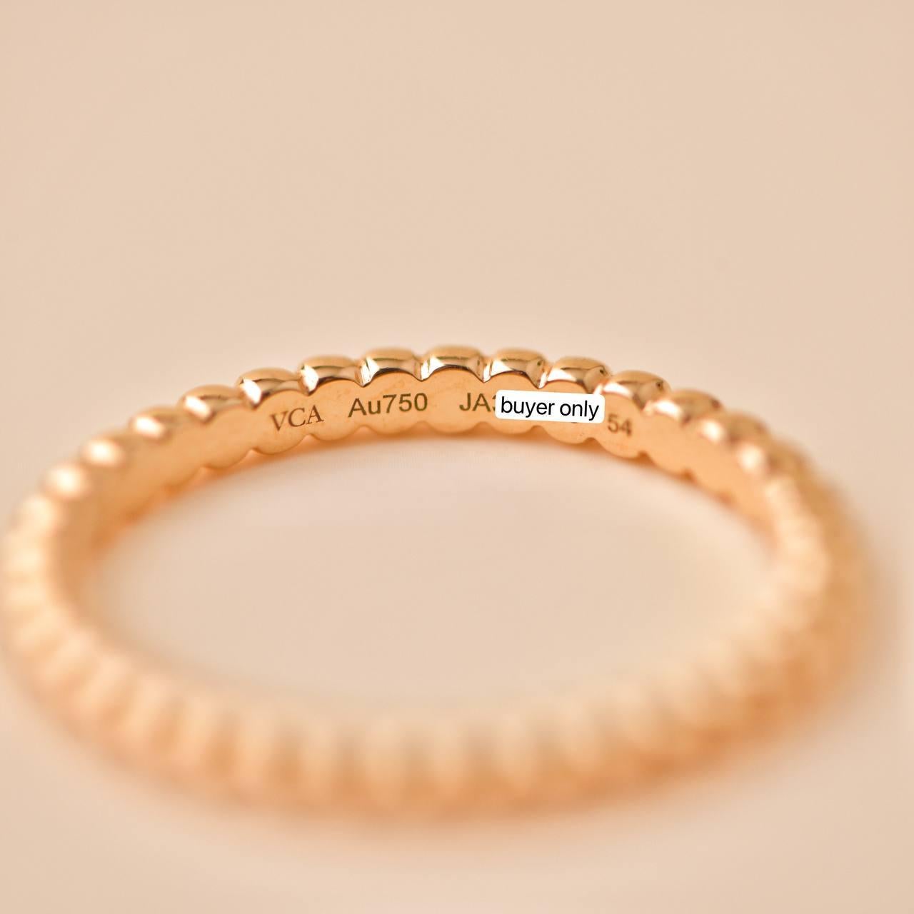 Van Cleef & Arpels Bague perlée en or rose 18K Petit modèle Taille 54 en vente 2