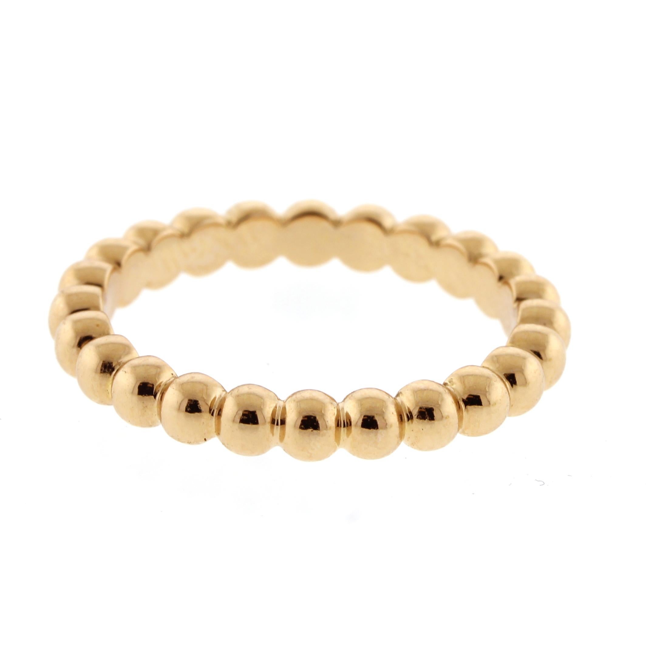 Van Cleef & Arpels Perlée Pearls Band Ring, Medium Model in Rose Gold In Excellent Condition In Bethesda, MD