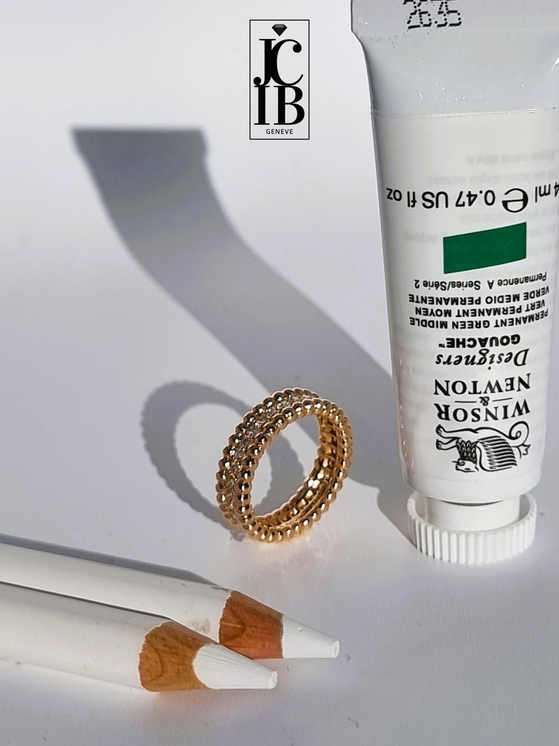 Contemporain VAN CLEEF & ARPELS PERLEE Bague en or rose et diamants 2022 en vente