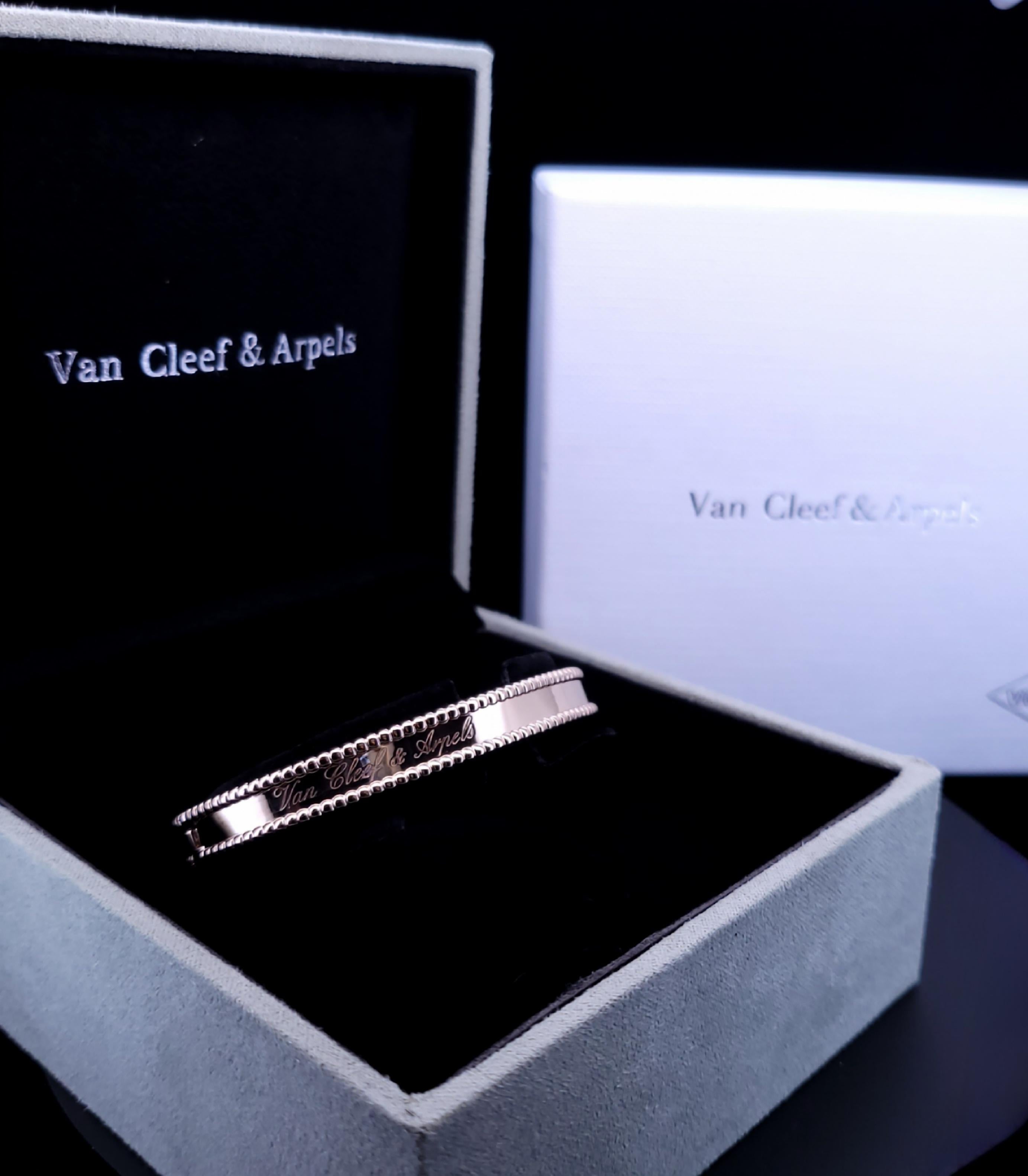 Van Cleef & Arpels Perlee Signature Bangel  Oro rosa 18K 750  Dimensione media in vendita 4