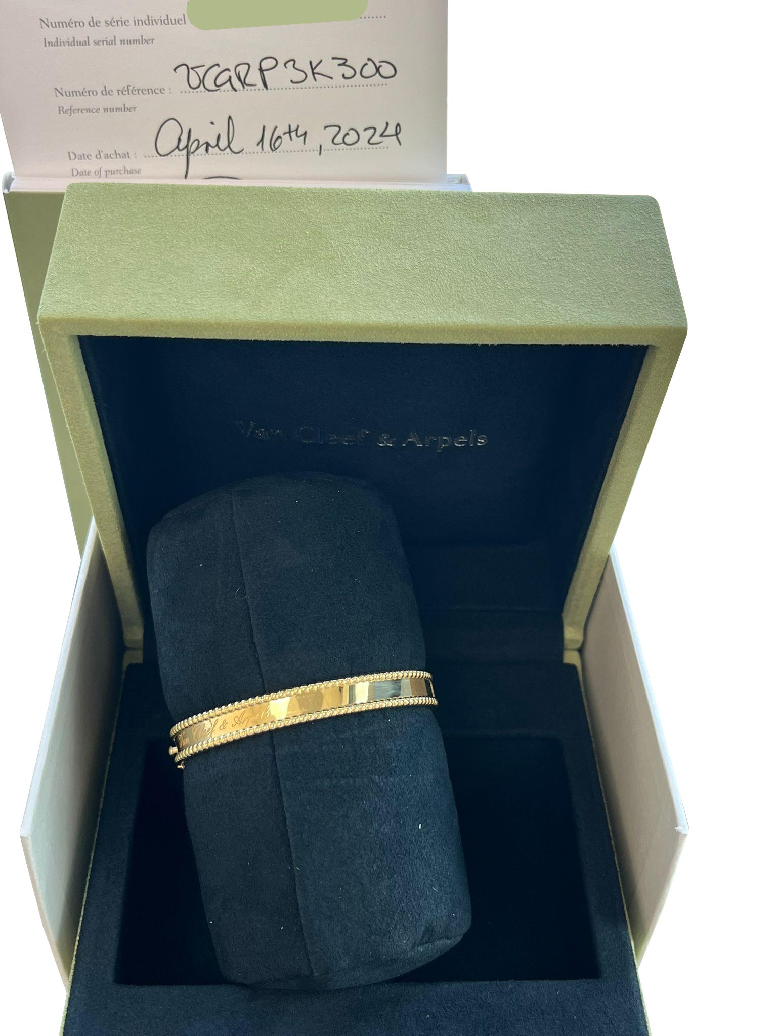Van Cleef & Arpels Perlée Signature Bracelet 18K Yellow Gold Small Model In New Condition For Sale In Aventura, FL