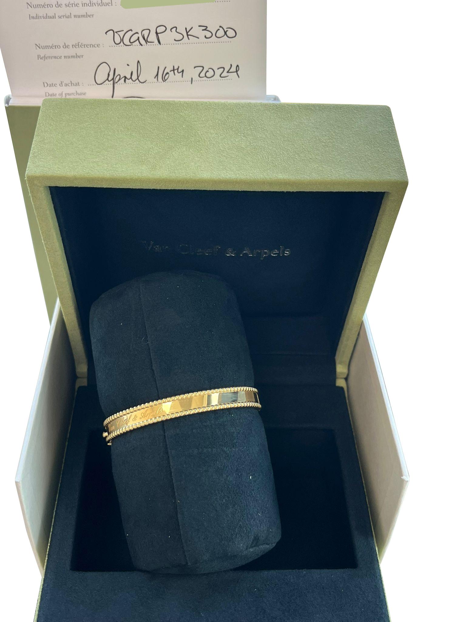Women's Van Cleef & Arpels Perlée Signature Bracelet 18K Yellow Gold Small Model For Sale