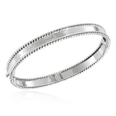 Van Cleef & Arpels Bracelet Perlee Signature en or blanc 18k