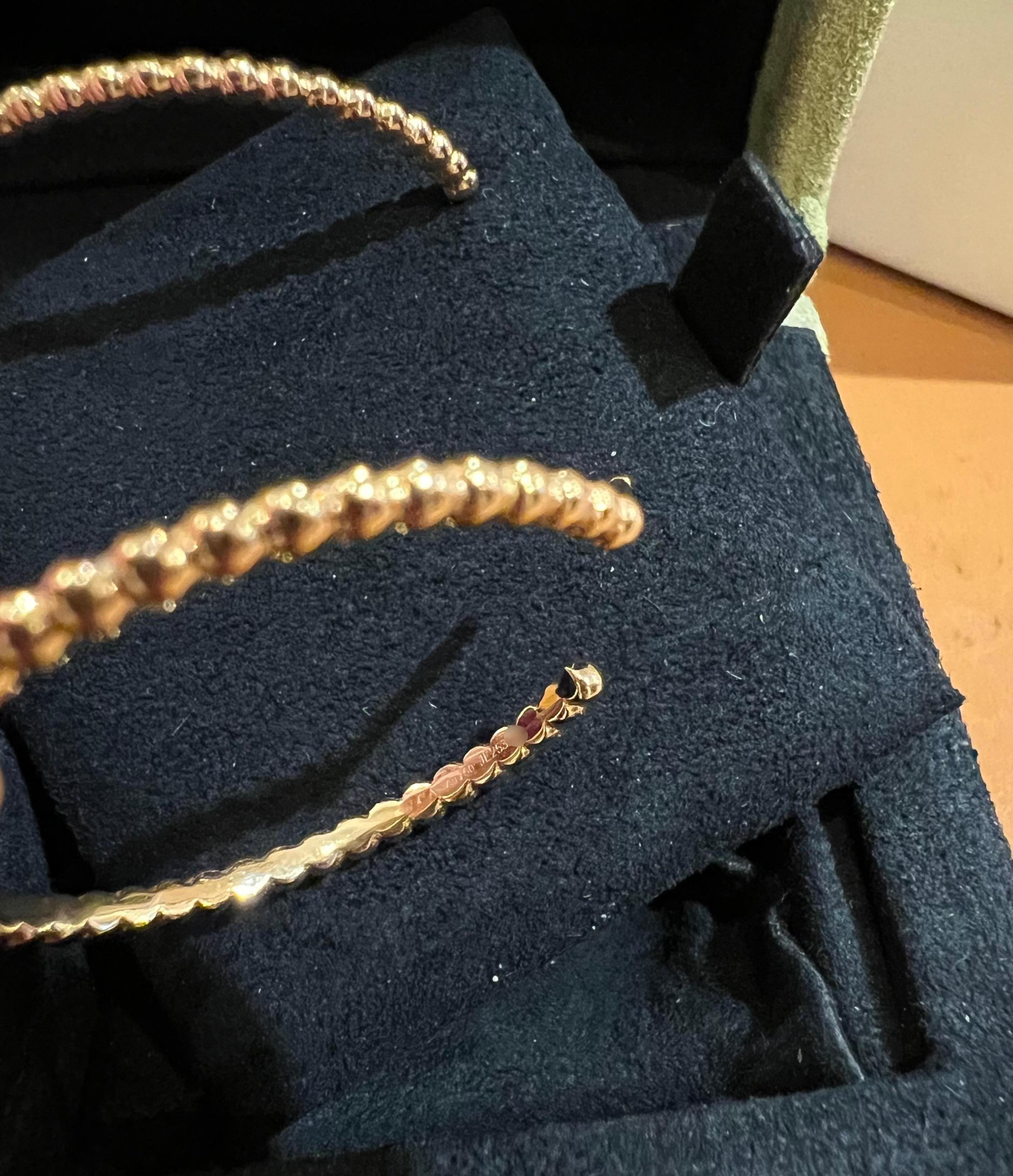 Van Cleef & Arpels Perlée Small Model 18 Carats Rose Gold Hoop Earrings In Excellent Condition In Paris, FR