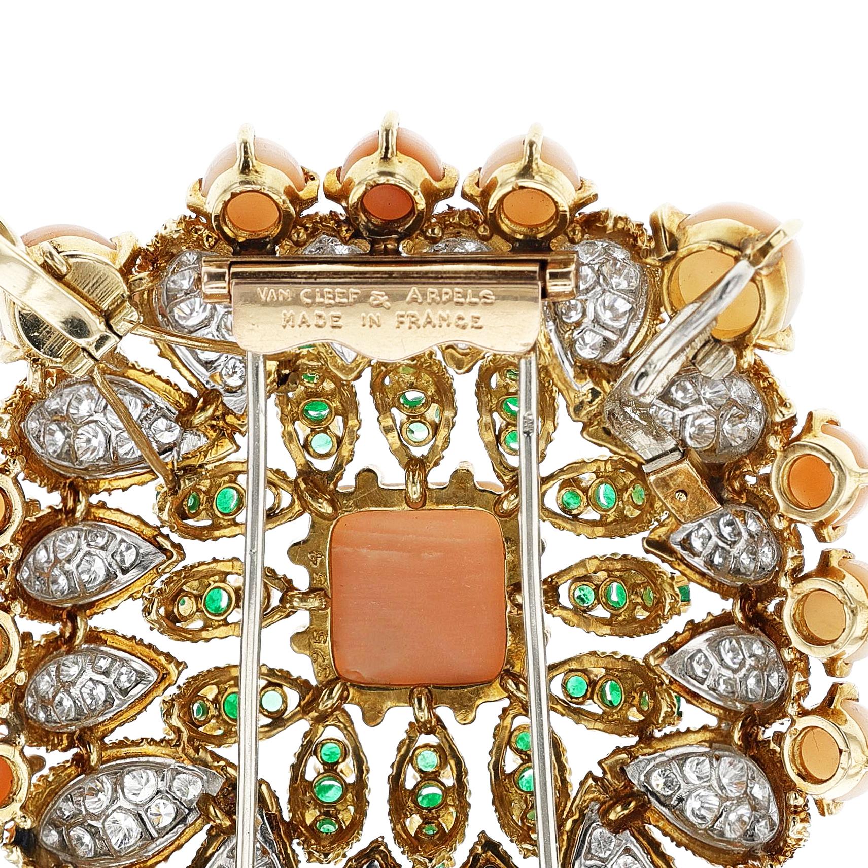 Van Cleef & Arpels Péry et Fils Coral, Emerald and Diamond Pendant Brooch For Sale 1