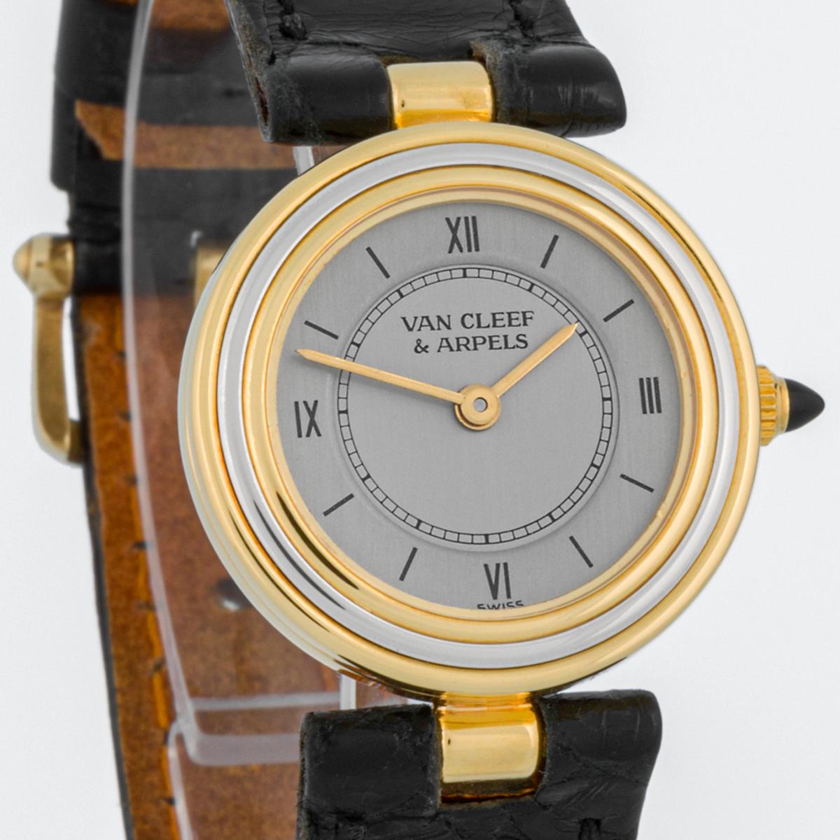 Watchmaking has been part of Van Cleef & Arpels' legacy since its founding. Faithful to its poetic conception of life, the House uses its experience in High Jewelry to embellish watchmaking craftsmanship. 

Balance between simplicity and