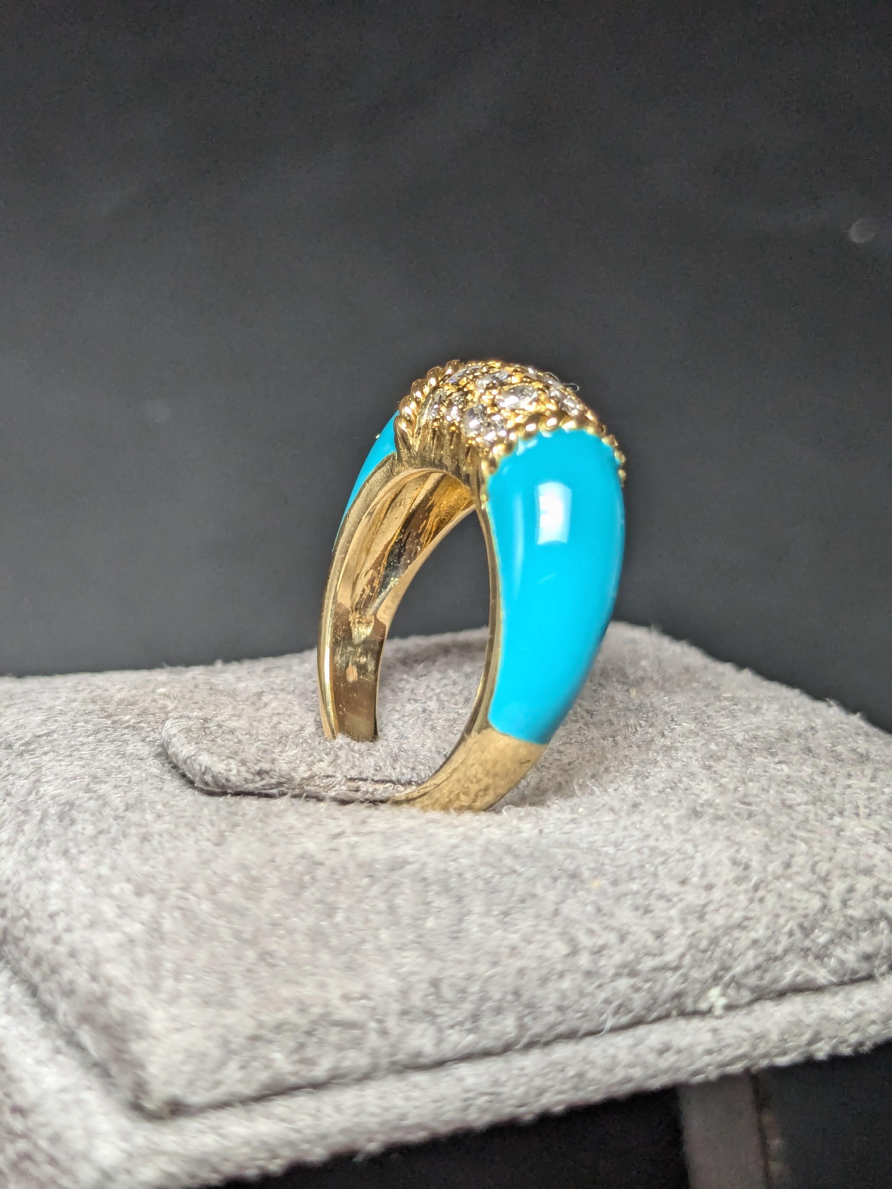 Van Cleef & Arpels Philippinenring, 18 Karat Gold,  Persischer Türkis und Diamanten im Zustand „Hervorragend“ in Roma, IT