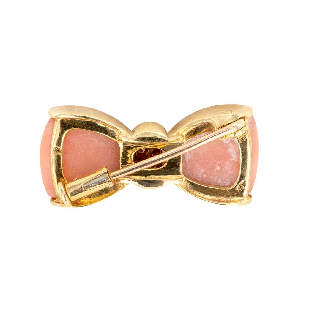 Contemporary Van Cleef & Arpels Pink Coral Diamond Yellow Gold Bow Brooch