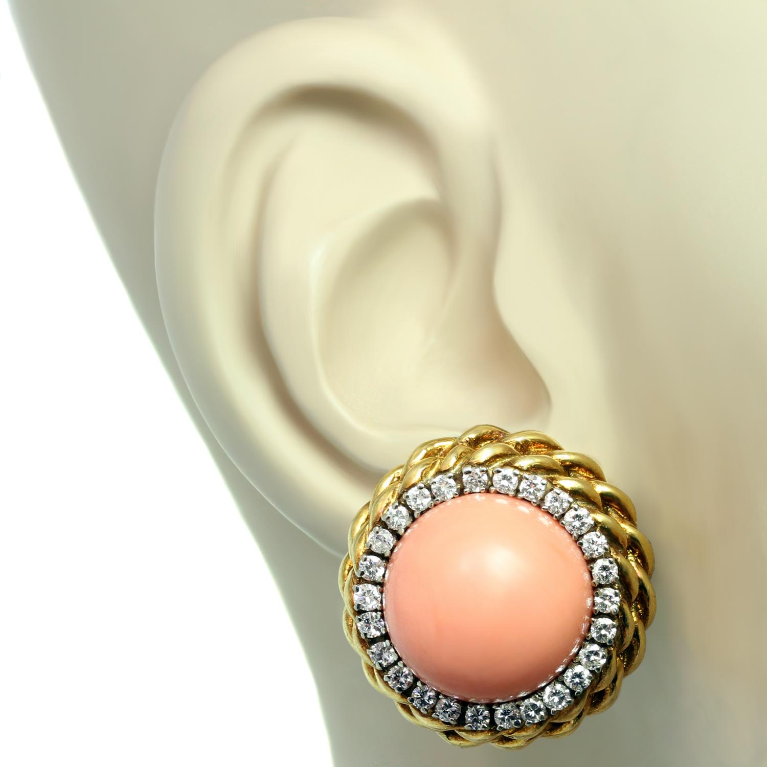 Women's Van Cleef & Arpels Pink Coral Diamond Yellow Gold Clip-On Earrings