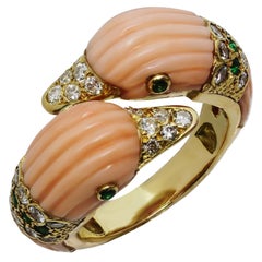 VAN CLEEF & ARPELS Pink Coral Emerald Diamond YG Bypass Dolphins Ring. Sz.54