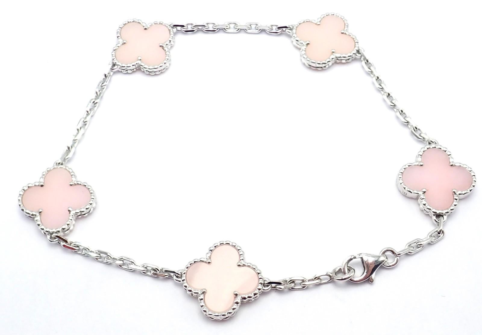 Van Cleef & Arpels Opale rose Vintage Alhambra Five Motif Bracelet en or blanc Excellent état - En vente à Southampton, PA