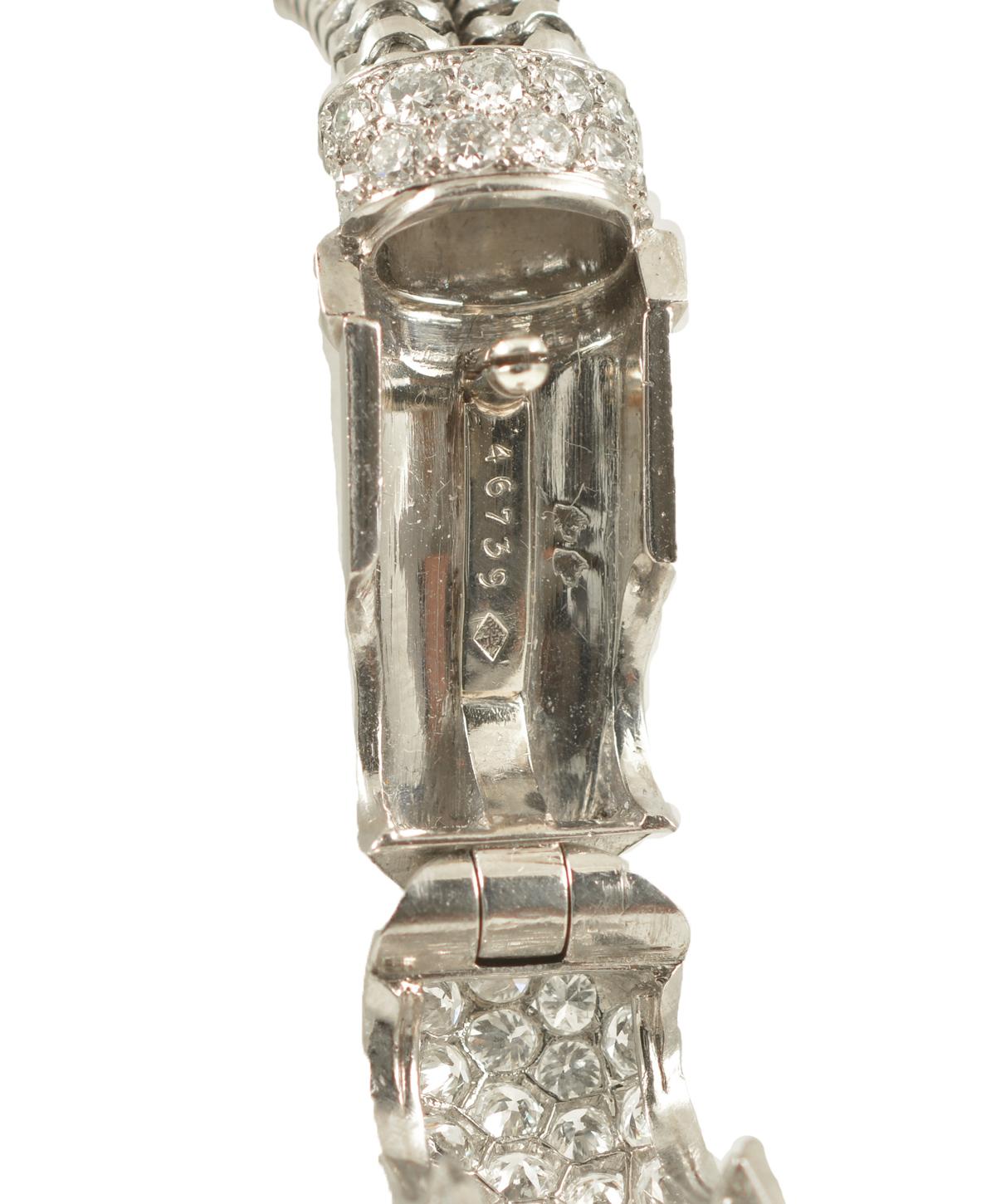Van Cleef and Arpels: Cadenas-Uhr aus Diamanten und Platin, um 1930 im Zustand „Hervorragend“ im Angebot in New York, NY