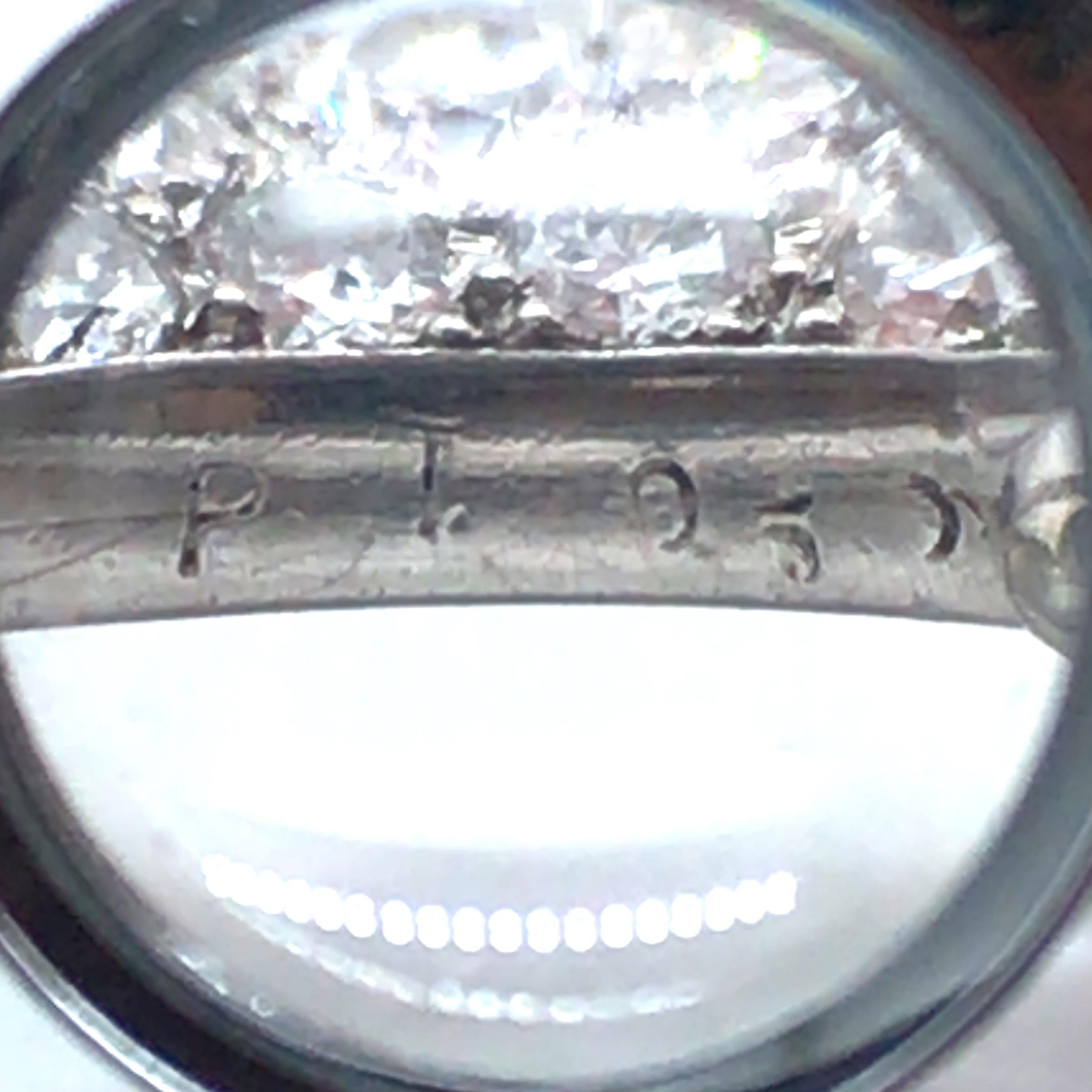 Van Cleef & Arpels, Platinum Diamond Circle Brooch For Sale 1