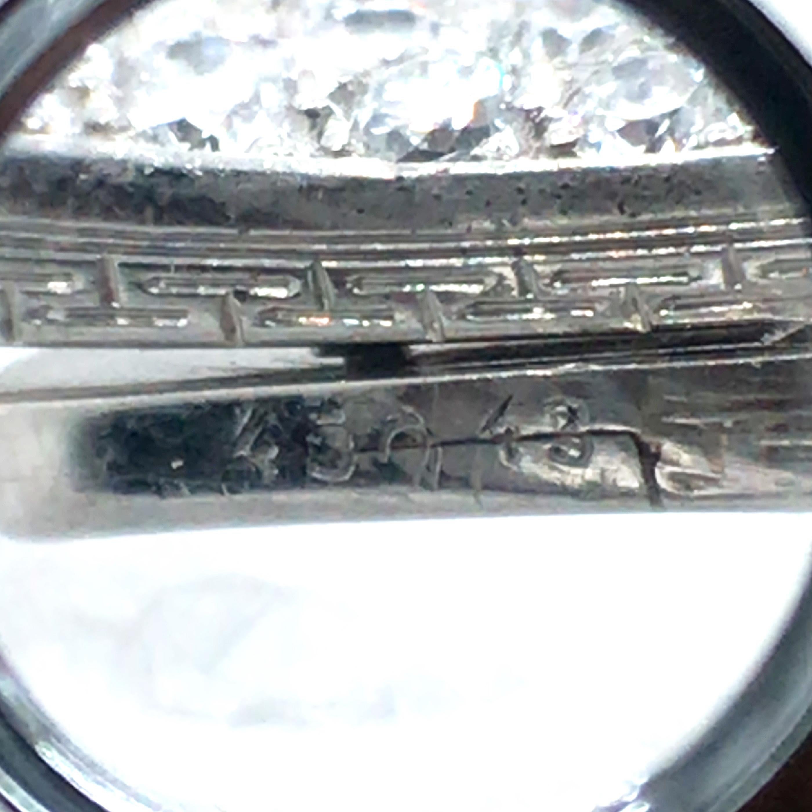 Van Cleef & Arpels, Platinum Diamond Circle Brooch For Sale 2