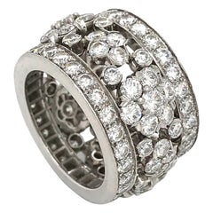 Bague « Flocon de neige » de Van Cleef & Arpels en platine avec diamant de 5::50 carats