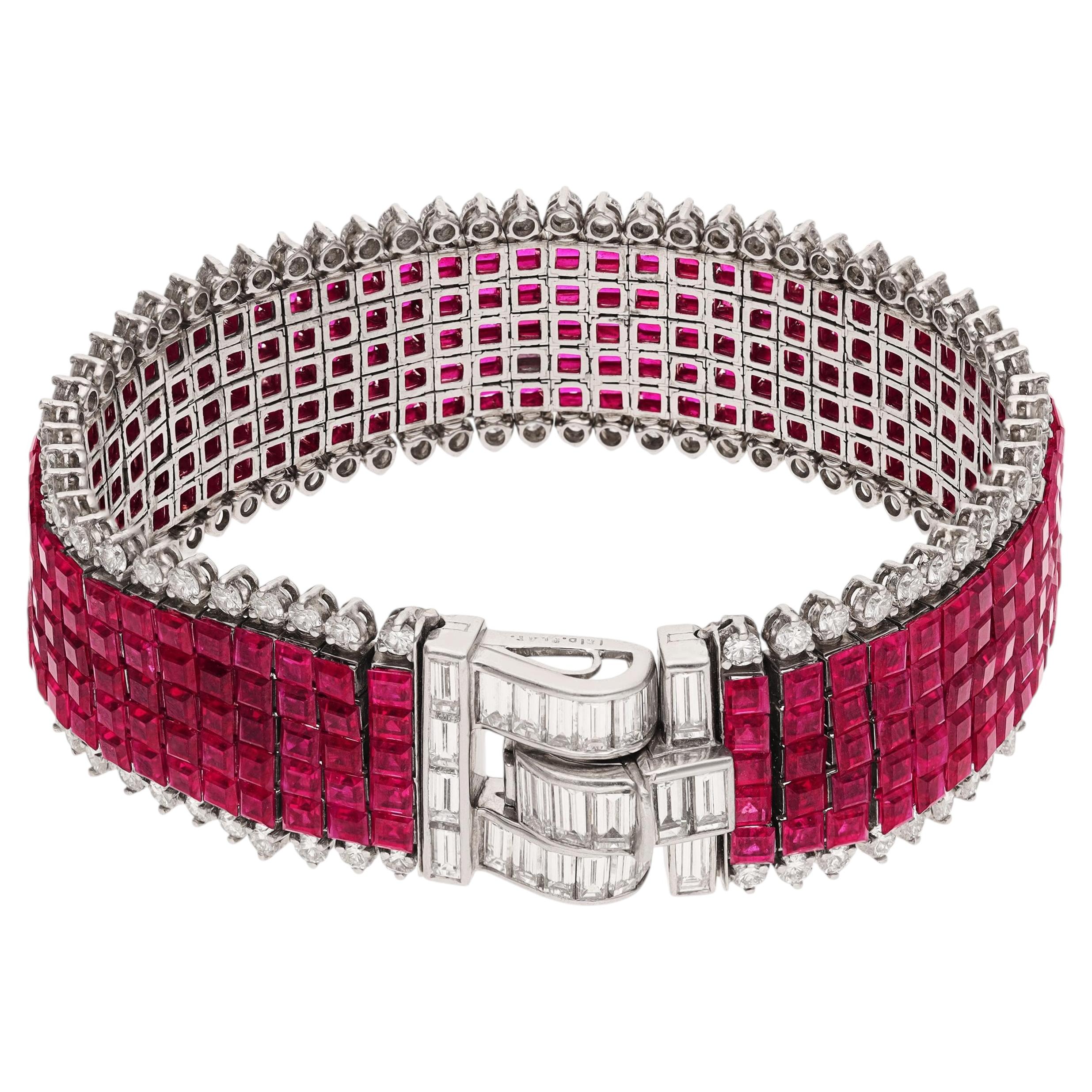 Van Cleef & Arpels Platinum Mystery Set Bracelet 5 rangs de rubis et 2 rangs de diamants