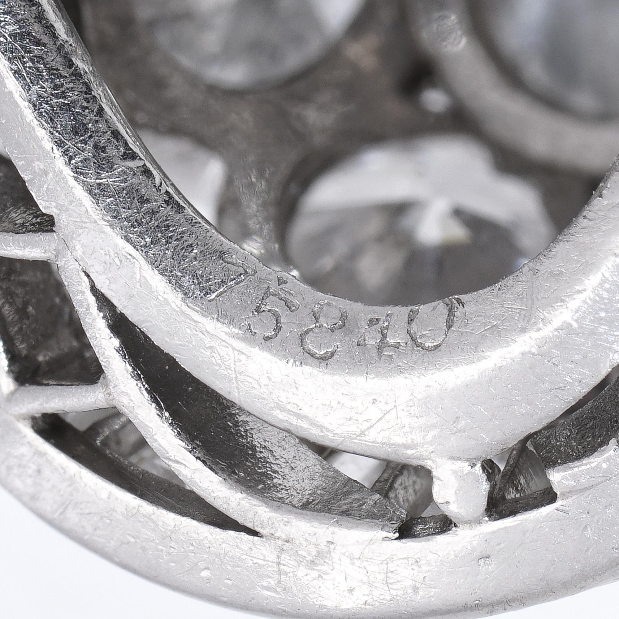 Anello in platino Van Cleef & Arpels con 4,2 carati di diamanti. in vendita 4