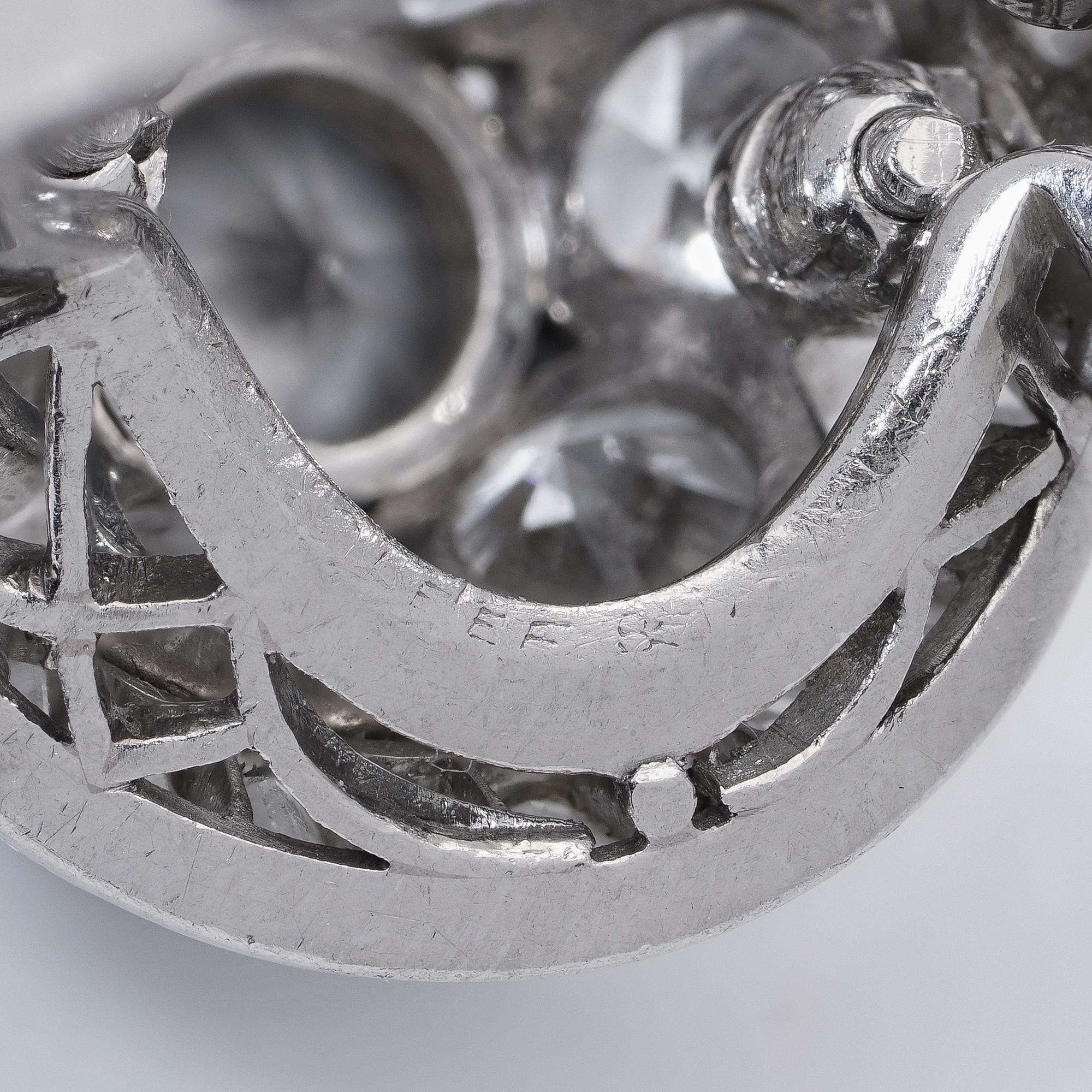 Anello in platino Van Cleef & Arpels con 4,2 carati di diamanti. in vendita 5