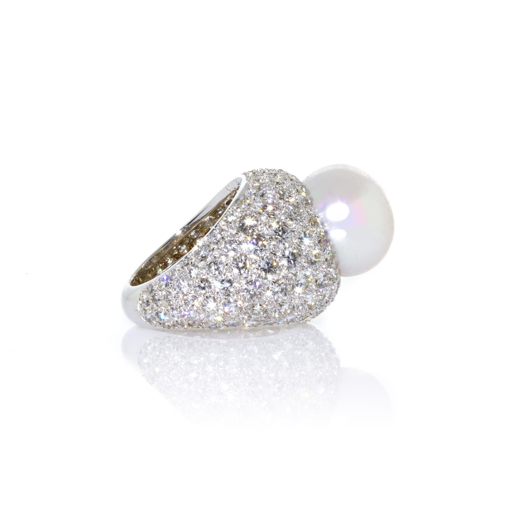 Round Cut Van Cleef & Arpels Platinum South Sea Pearl and Diamond Pave Ring