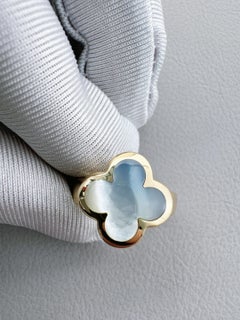 Van Cleef & Arpels Pure Alhambra 18K Yellow Gold Mother-of-Pearl Quatrefoil Ring