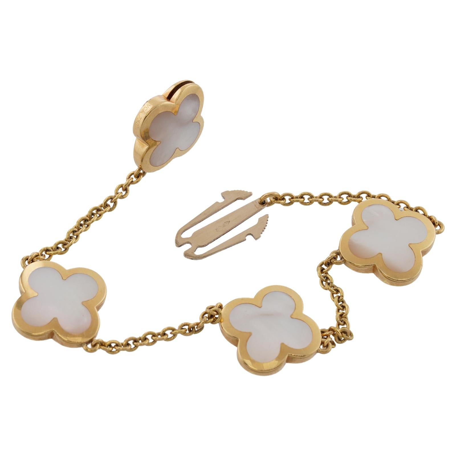 Women's VAN CLEEF & ARPELS Pure Alhambra 4-Motif Mother-of-Pearl Yellow Gold Bracelet For Sale