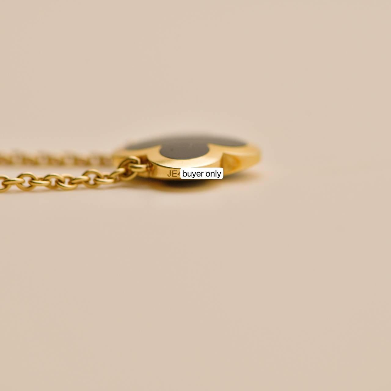 Van Cleef & Arpels Collana con ciondolo in oro giallo 18 carati Pure Alhambra Black Onyx in vendita 1