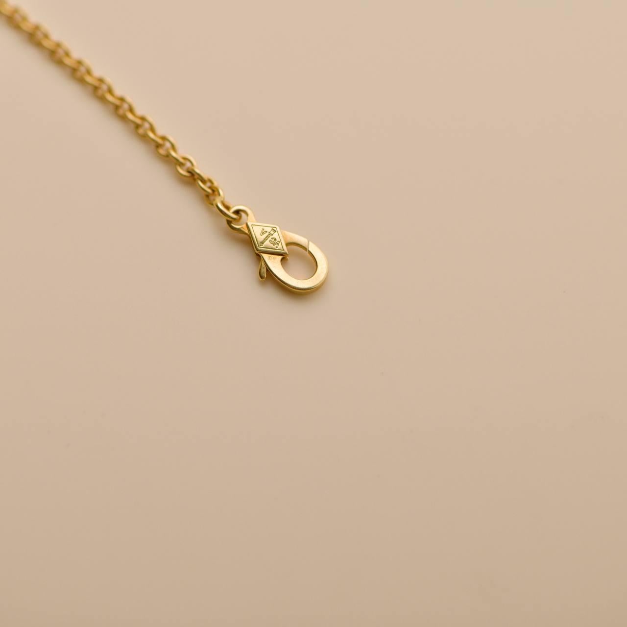 Van Cleef & Arpels Collana con ciondolo in oro giallo 18 carati Pure Alhambra Black Onyx in vendita 3