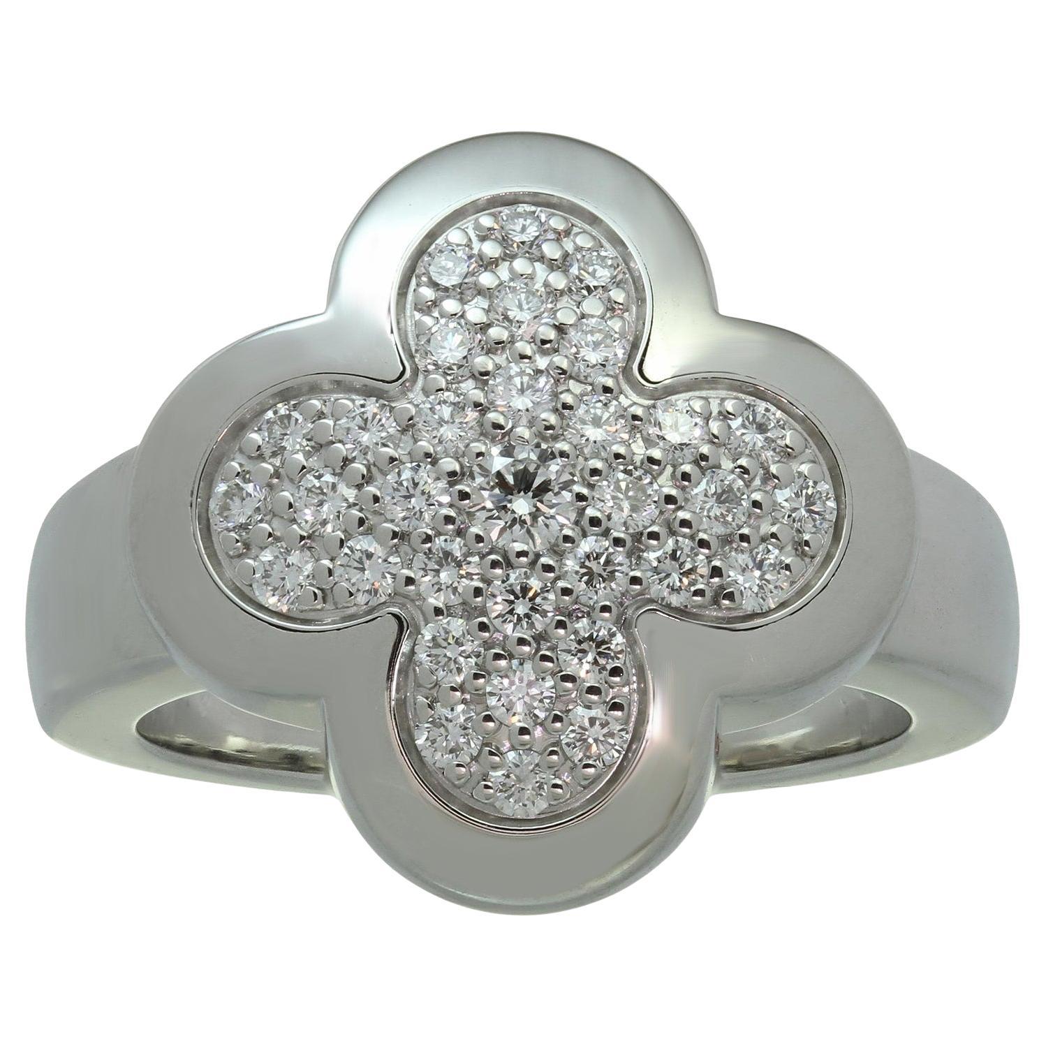 Van Cleef & Arpels Ring aus Weißgold mit reinem Alhambra-Diamant