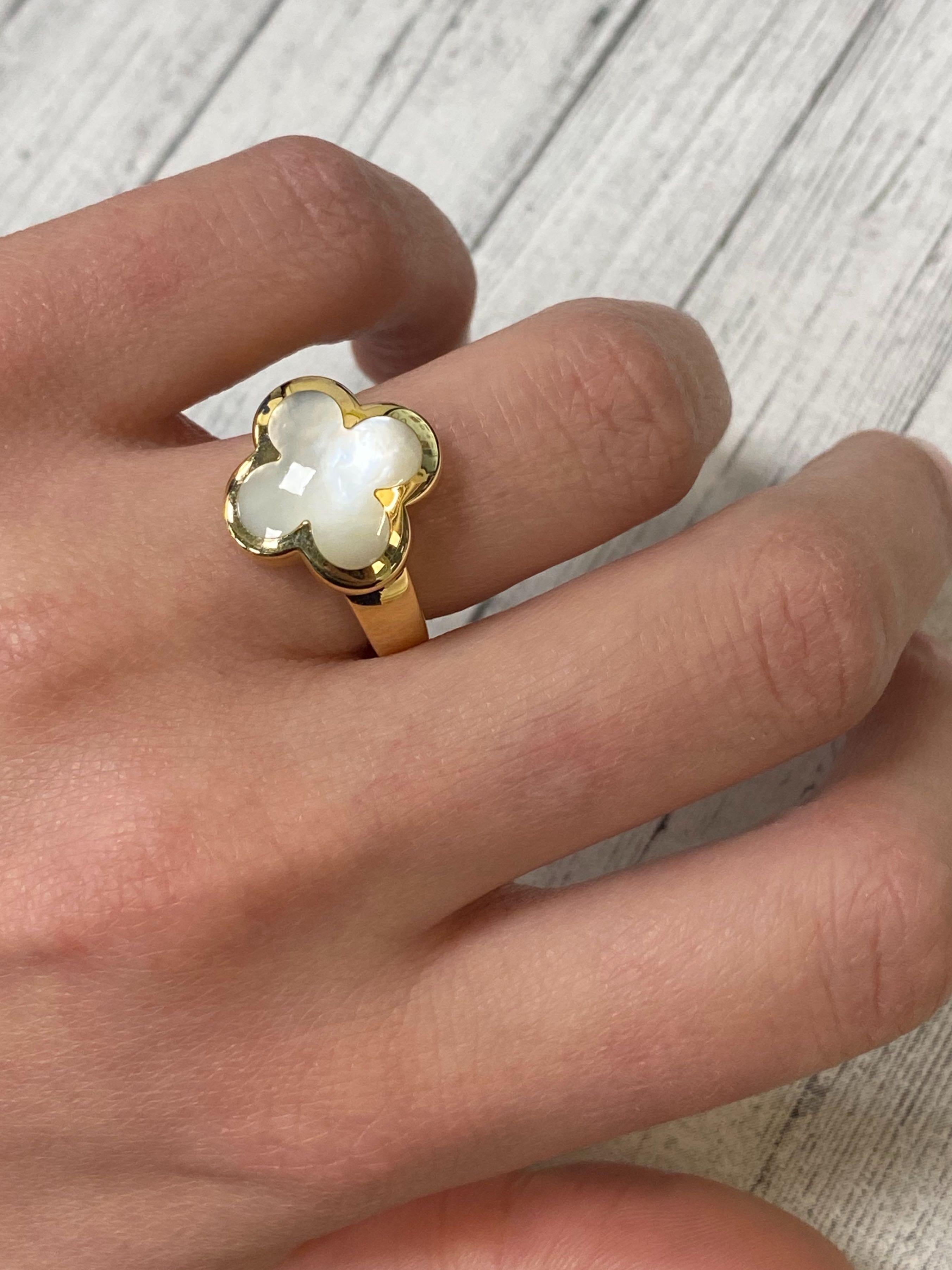 Modern Van Cleef & Arpels Pure Alhambra Mother of Pearl Gold Ring