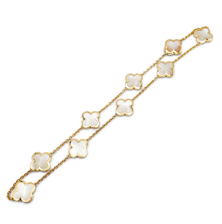Van Cleef & Arpels 'Pure Alhambra' Mother of Pearl Necklace In Excellent Condition For Sale In New York, NY