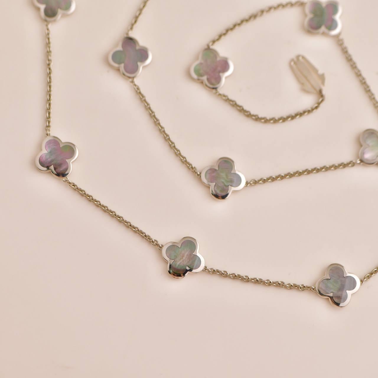 Women's or Men's Van Cleef & Arpels Pure Alhambra Mother-of-Pearl White Gold Pendant Necklace
