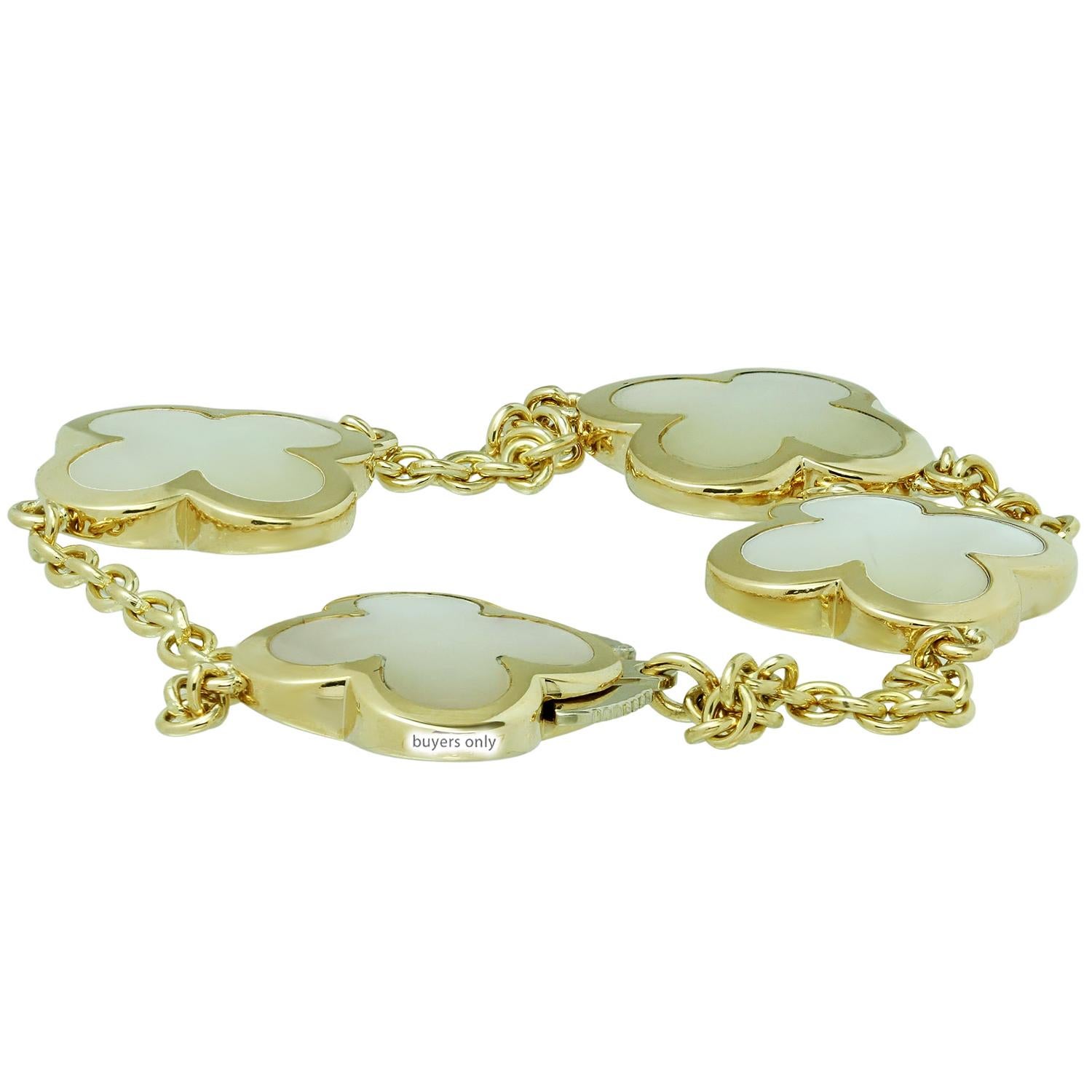VAN CLEEF & ARPELS Pure Alhambra Mother-of-Pearl Yellow Gold 4 Motif Bracelet In Excellent Condition In New York, NY