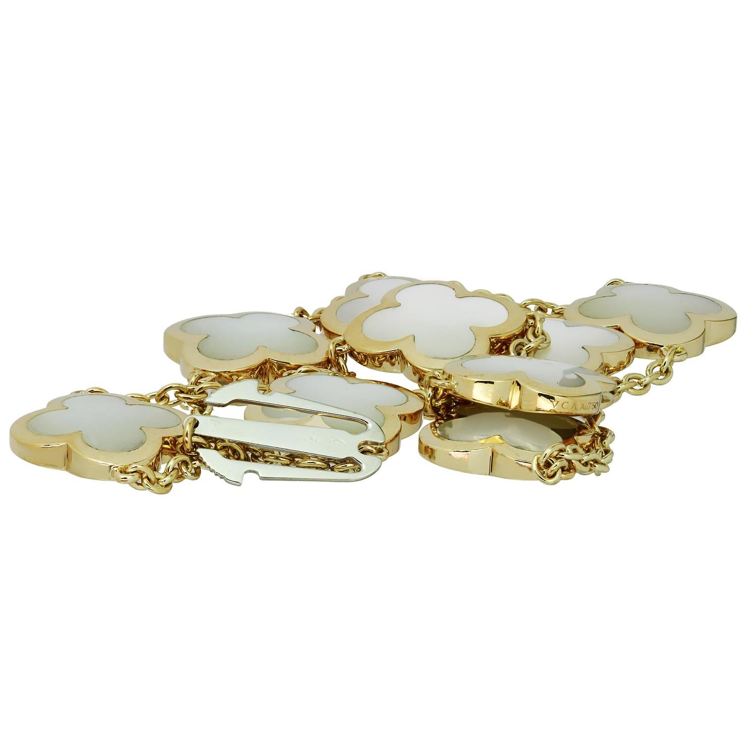 VAN CLEEF & ARPELS Pure Alhambra Mother-of-Pearl Yellow Gold 9 Motif Necklace In Excellent Condition In New York, NY