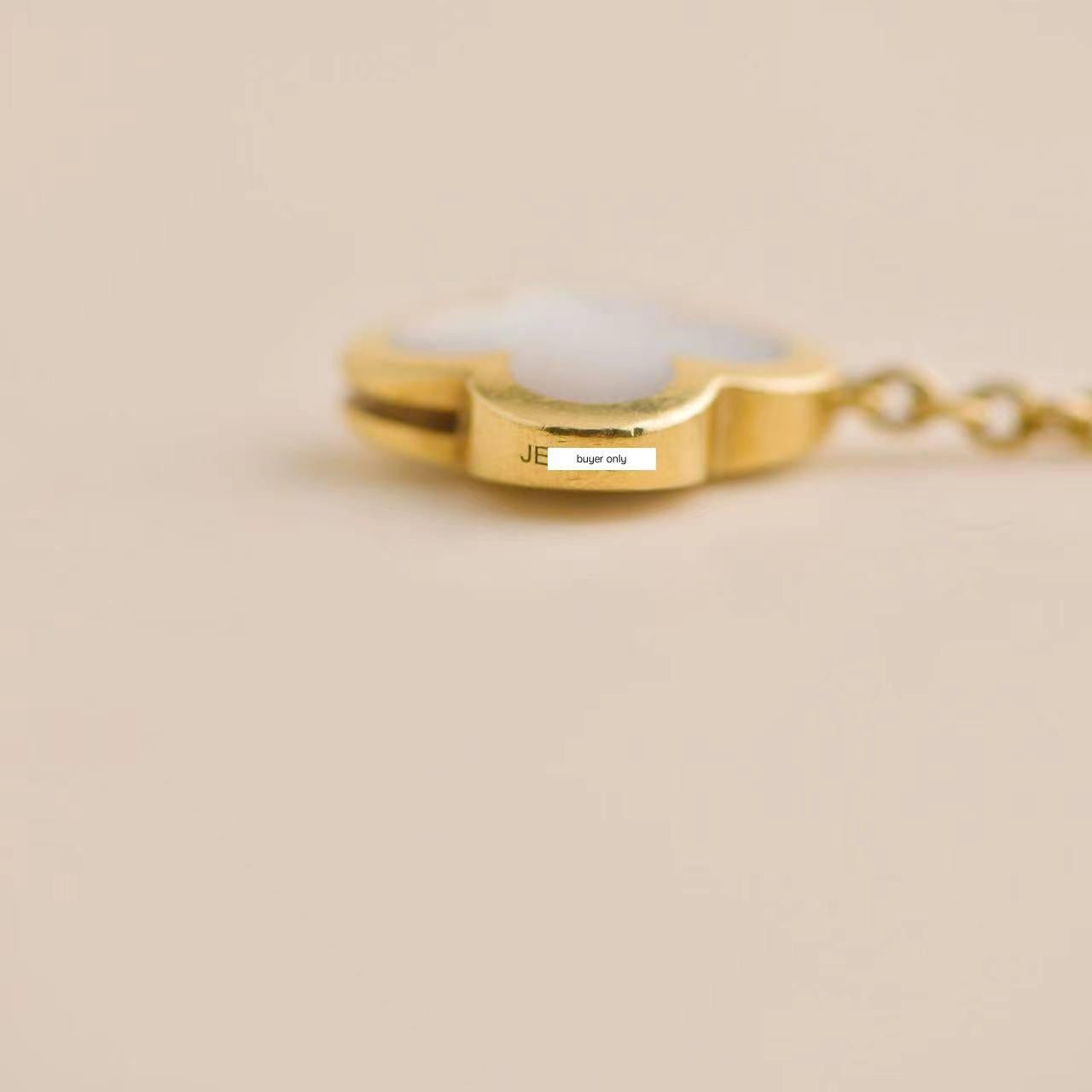 van cleef 3 motif bracelet